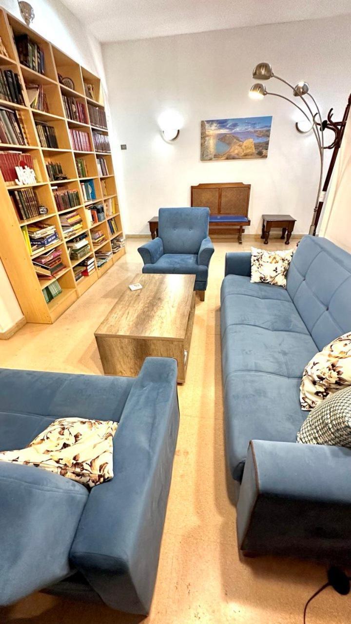 Malta Crown Guesthouse Saint Julian's Eksteriør billede